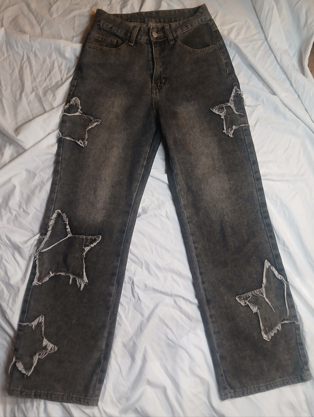 $5 Sale$ ROMWE Black Washed Straight-Leg Jeans with Frayed Star Accents